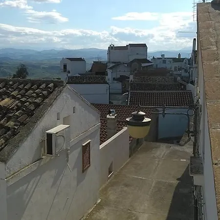 La Casa Di Zia Imma Nel Dirupo